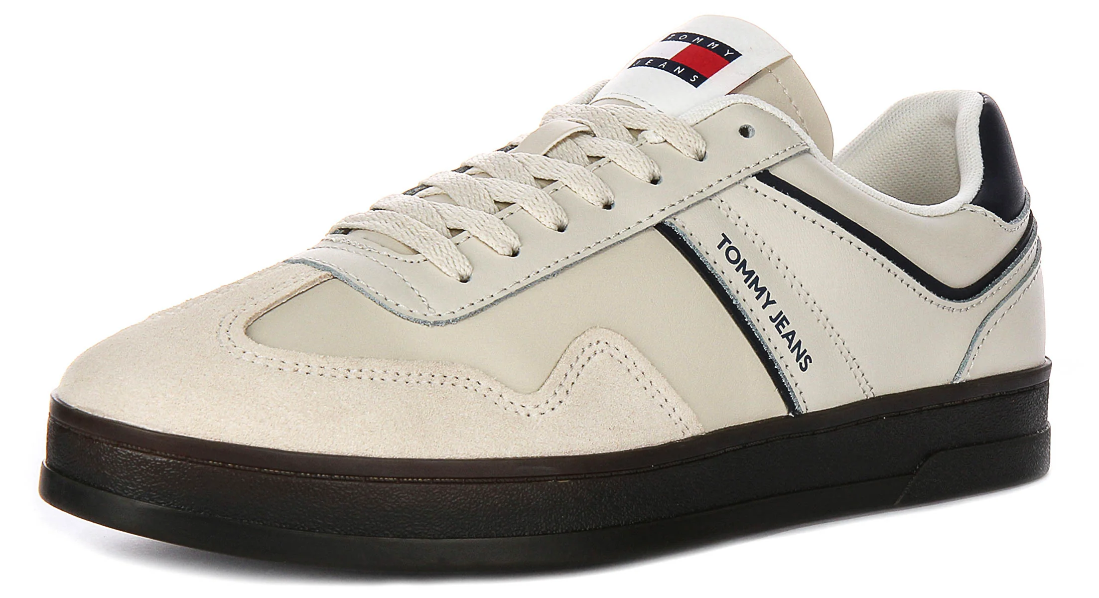 Tommy Jeans Greenwich Leather In Cream For Men - Image 6